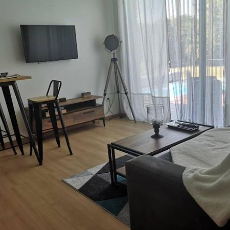 Entre Piscine Et Mer Tonnay-Charente Ngoại thất bức ảnh