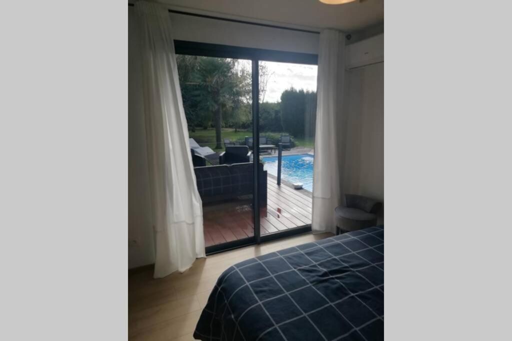 Entre Piscine Et Mer Tonnay-Charente Ngoại thất bức ảnh