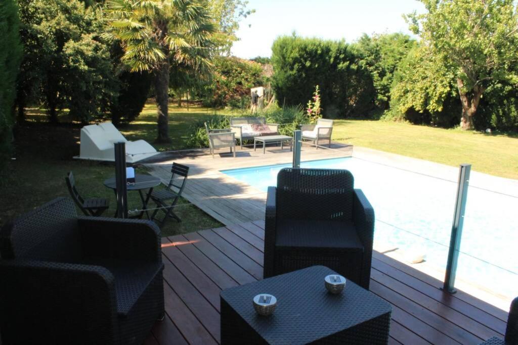 Entre Piscine Et Mer Tonnay-Charente Ngoại thất bức ảnh